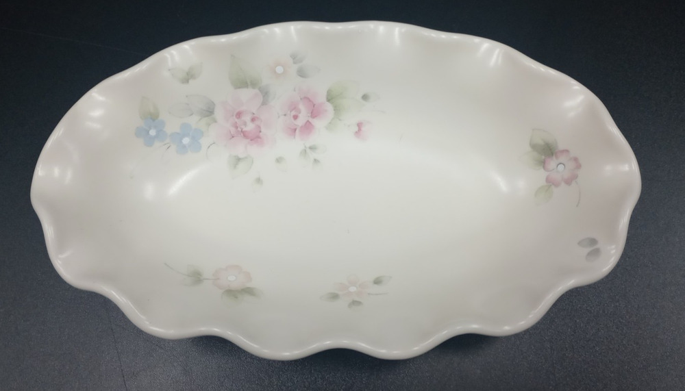 PFALTZGRAFF USA TEA ROSE OVAL FLUTED, SCALLOPED RELISH OR SNACK DISHE